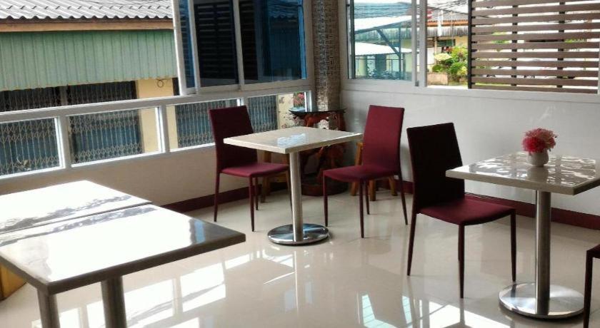 V-House Hotel Trang Exterior photo